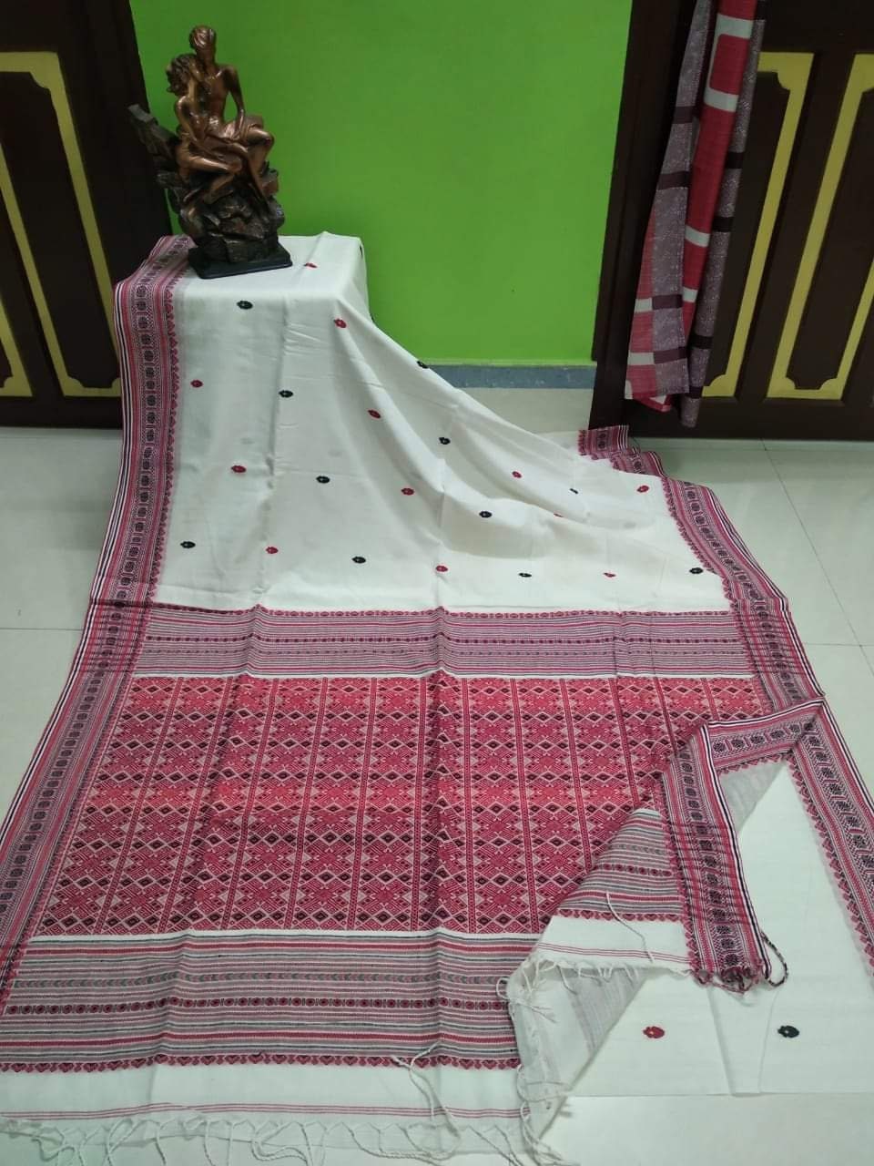 Authentic Assam Handwoven Khadi Cotton Saree Pure Mercerized Cotton Saree With Blouse Piece Dongria khadi Sari Begumpuri Jamdani Saree
