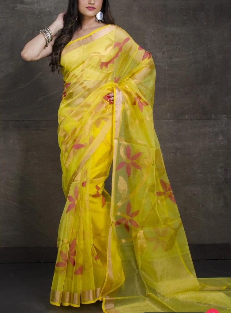 VENURATI Exclusive Handmade Muslin Jamdani Saree with Blouse Piece, Handwoven Dhakai Jamdani Maslin Saree, Transparent Jamdani Sari