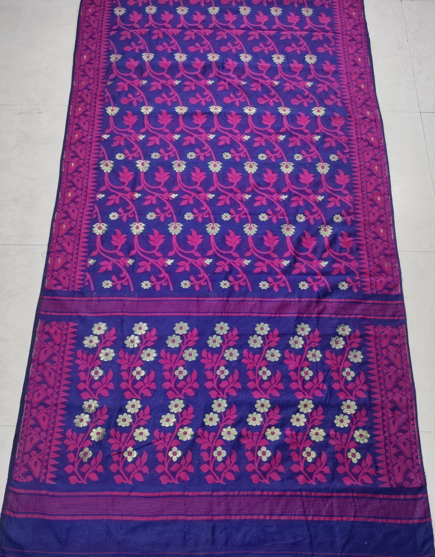 Authentic Dhakai Jamdani Saree Floral Work Jamdani Saree Soft and Comfortable Dhakai Saree Handloom Jamdani Sari from Bengal