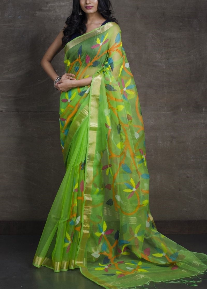 VENURATI Exclusive Handmade Muslin Jamdani Saree with Blouse Piece, Handwoven Dhakai Jamdani Maslin Saree, Transparent Jamdani Sari