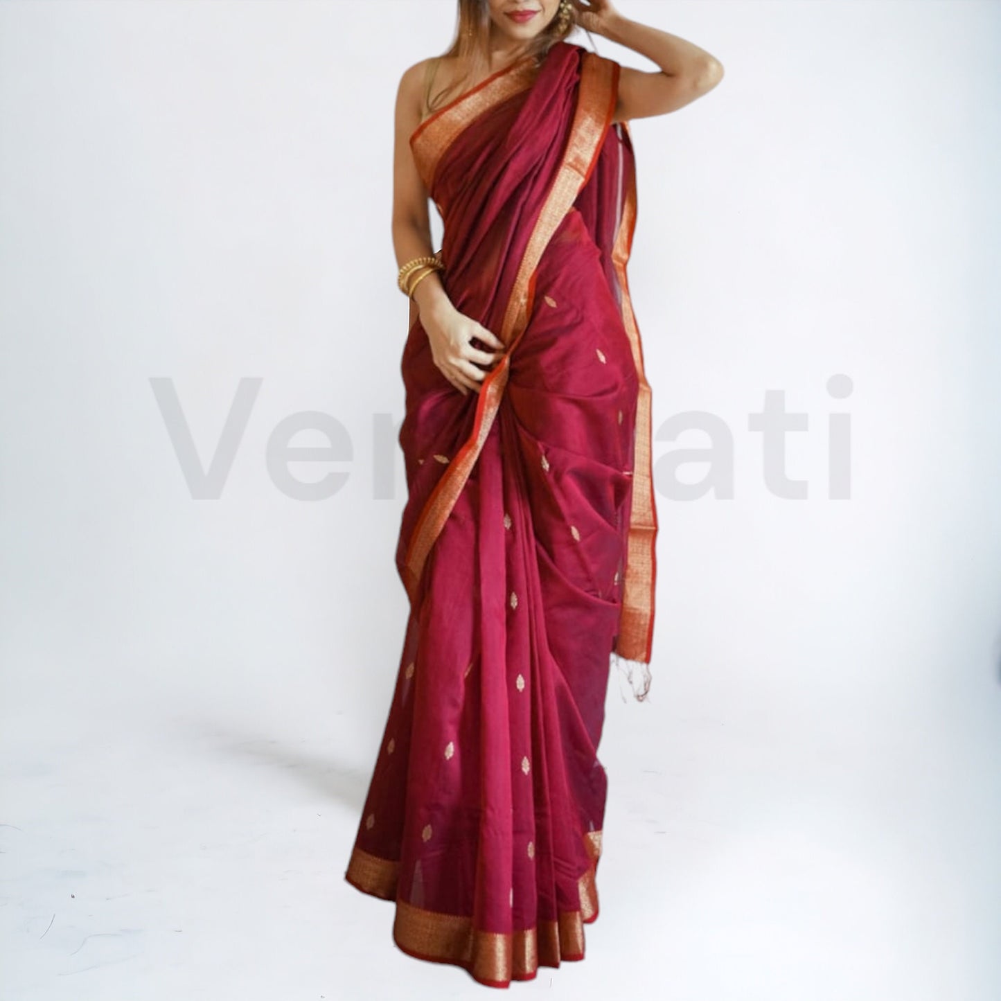 Handloom Gadowal Saree Jari Par And Jari Work With Blouse Piece Designer Bollywood Saree by VENURATI