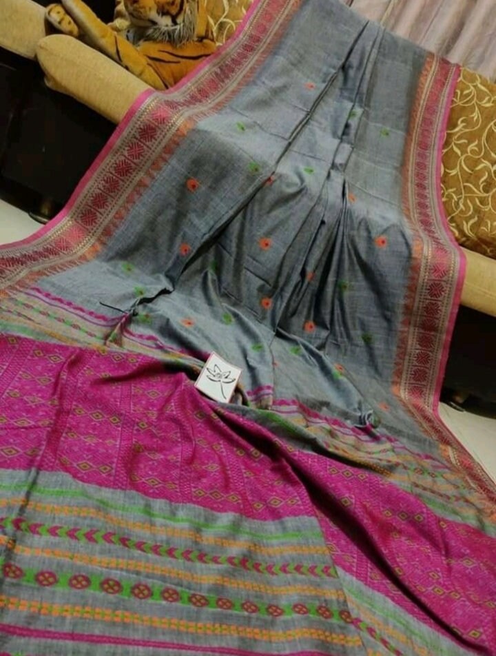 Authentic Assam Handwoven Khadi Cotton Saree Pure Mercerized Cotton Saree With Blouse Piece Dongria khadi Sari Begumpuri Jamdani Saree