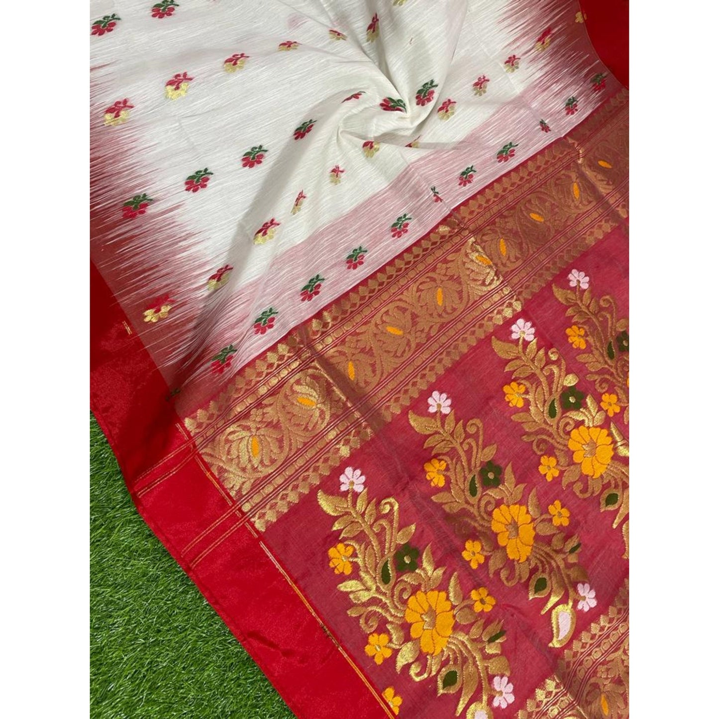 Regal Elegance Katki Baha Jamdani Saree Handwoven Opulence, Khadi  Silk Elegant jamdani Saree for Women
