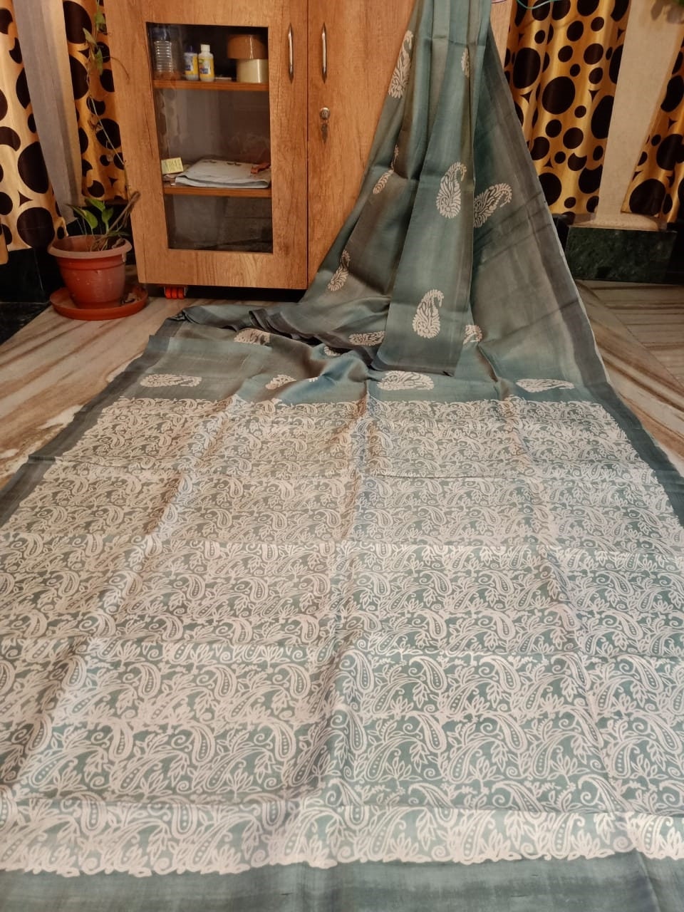Murshidabad Silk Saree Designer Block Print Pure Handloom Soft Murshidabadi Silk Sari With Blouse Piece | Gift For Durga puja, Anniversary