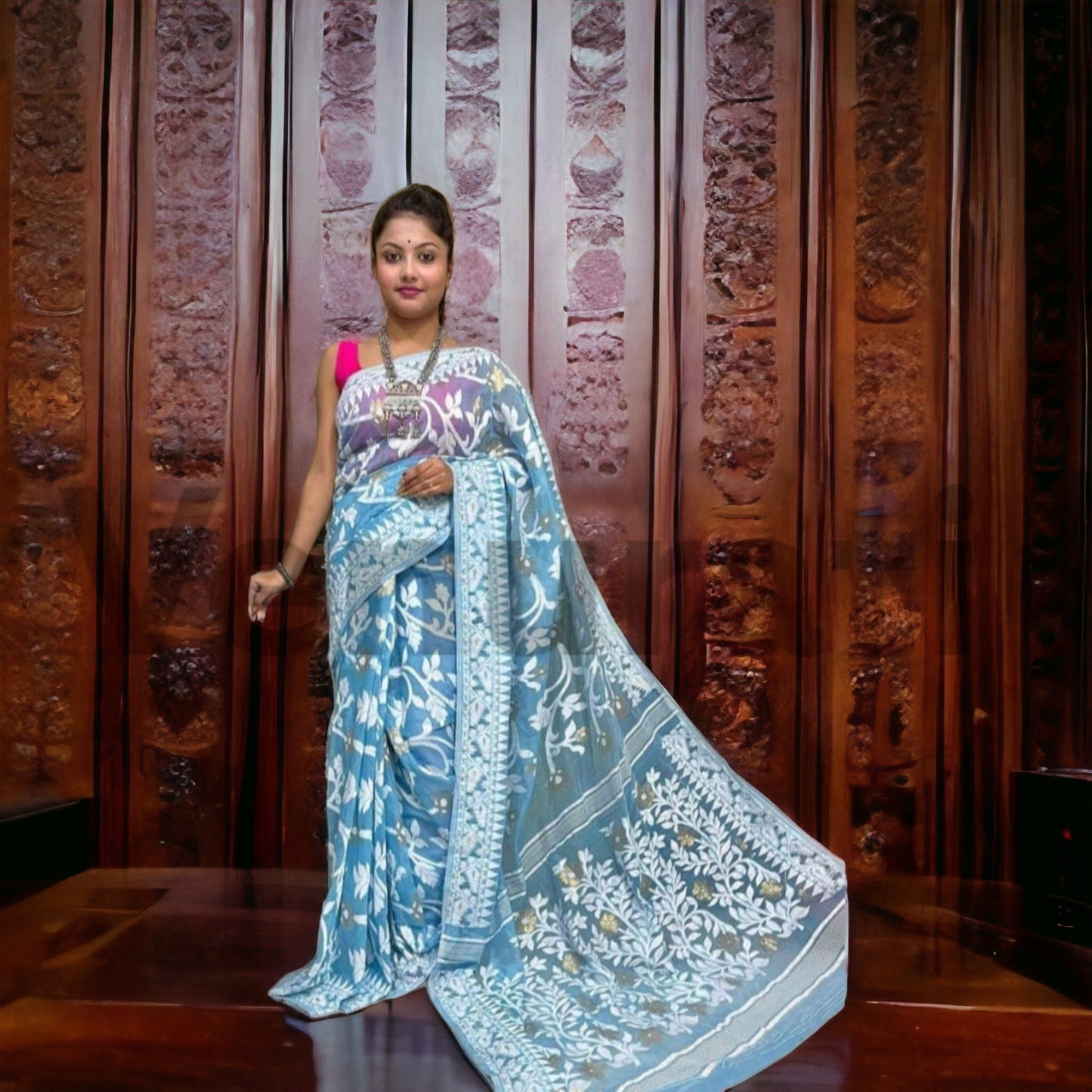 Authentic Dhakai Jamdani Saree Floral Work Jamdani Saree Soft and Comfortable Dhakai Saree Handloom Jamdani Sari from Bengal