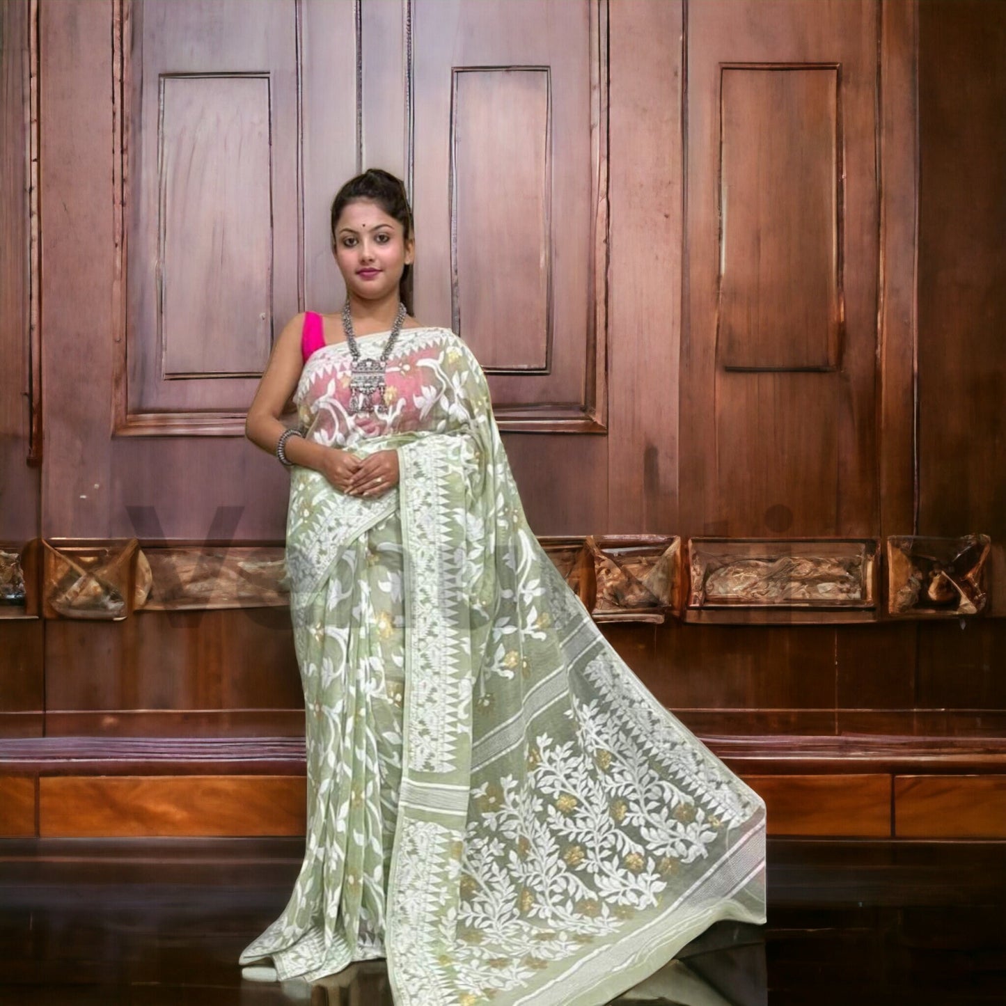 Authentic Dhakai Jamdani Saree Floral Work Jamdani Saree Soft and Comfortable Dhakai Saree Handloom Jamdani Sari from Bengal