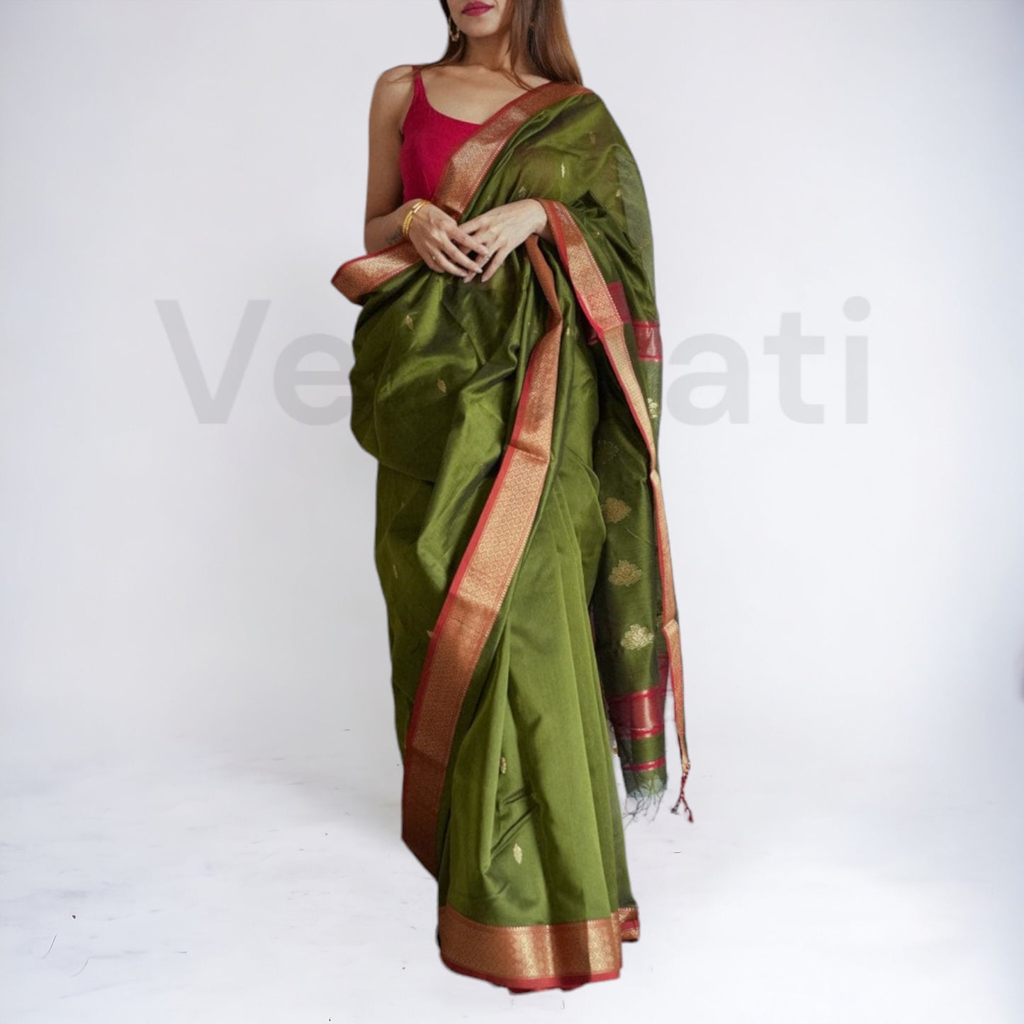 Handloom Gadowal Saree Jari Par And Jari Work With Blouse Piece Designer Bollywood Saree by VENURATI