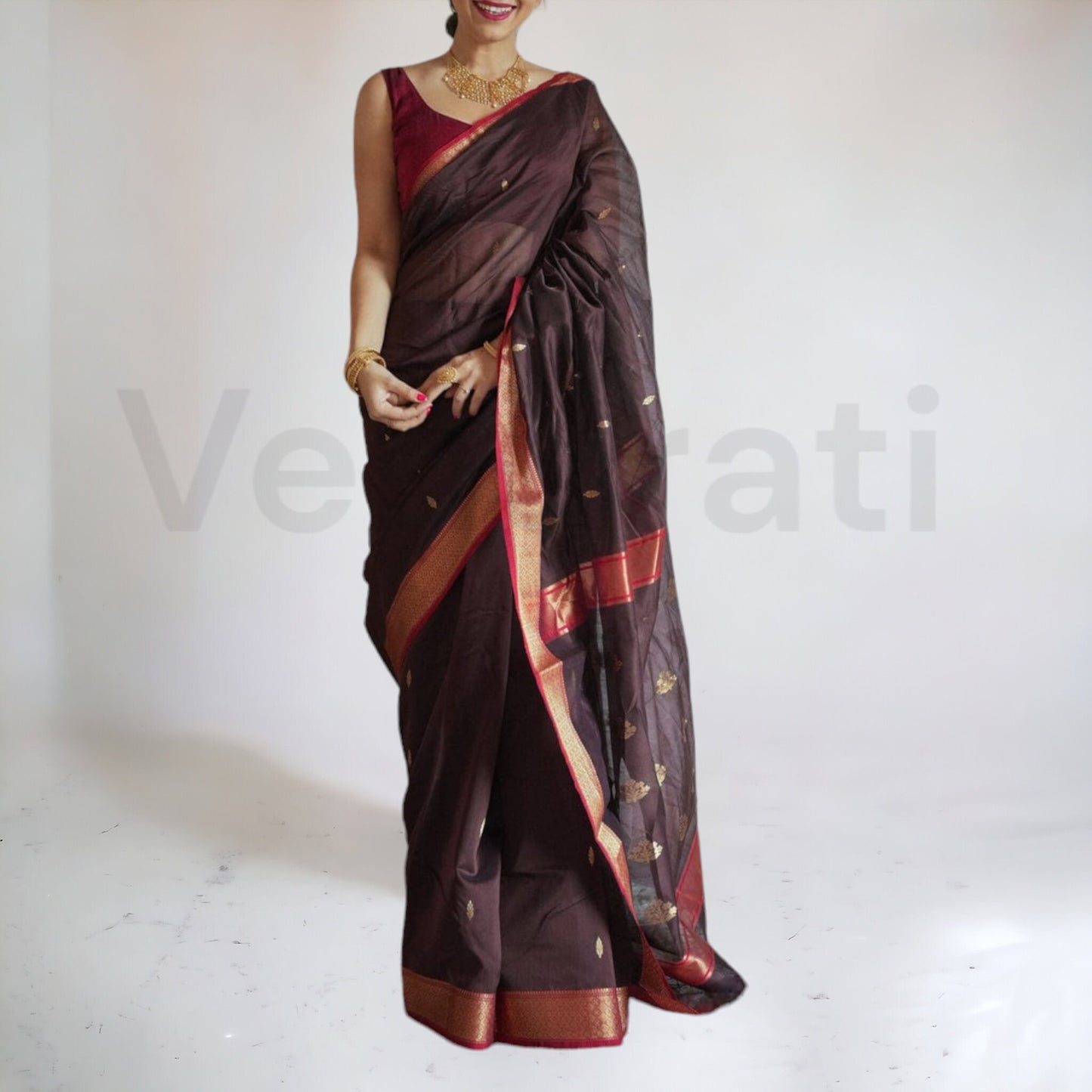 Handloom Gadowal Saree Jari Par And Jari Work With Blouse Piece Designer Bollywood Saree by VENURATI
