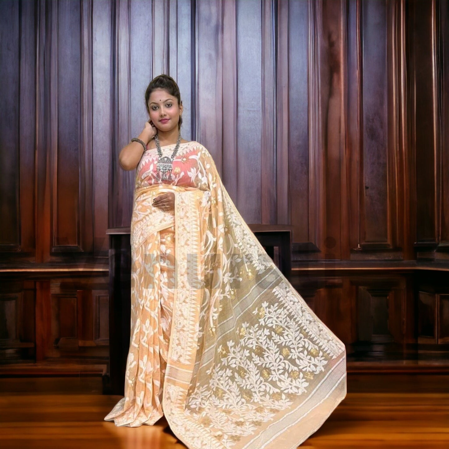 Authentic Dhakai Jamdani Saree Floral Work Jamdani Saree Soft and Comfortable Dhakai Saree Handloom Jamdani Sari from Bengal